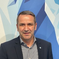 Portraitfoto von Karsten Koch